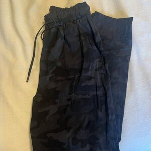 Lululemon pants!